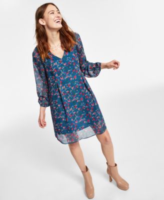 Vestido recto con lazo en la espalda