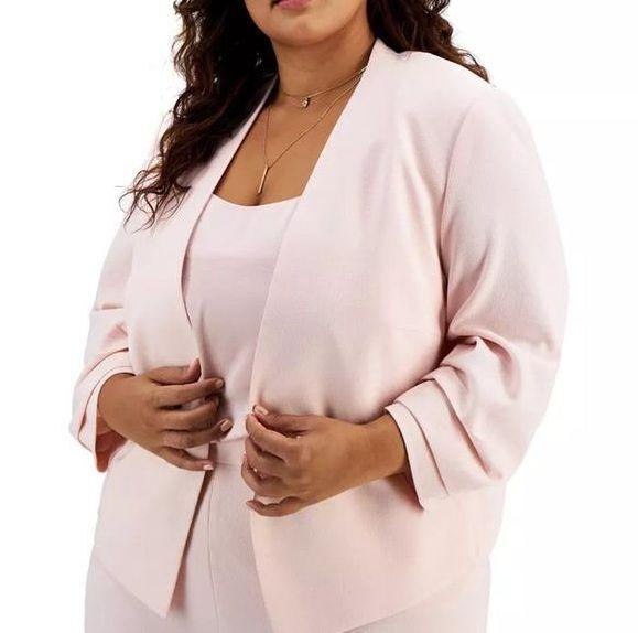 Blazer con mangas en 3/4 con fruncido