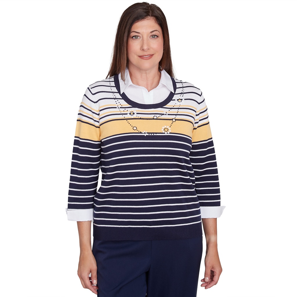 Suéter de rayas dos en uno con collar