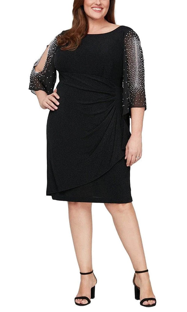 Vestido de mangas abiertas y pedrería