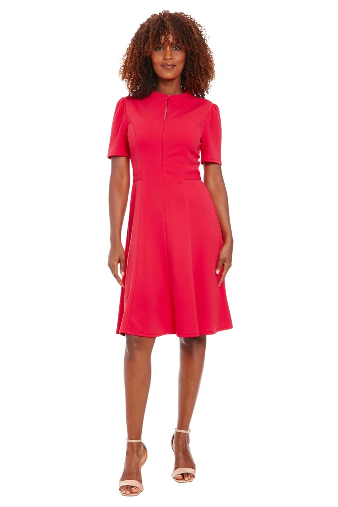 Vestido con cierre frontal con cremallera