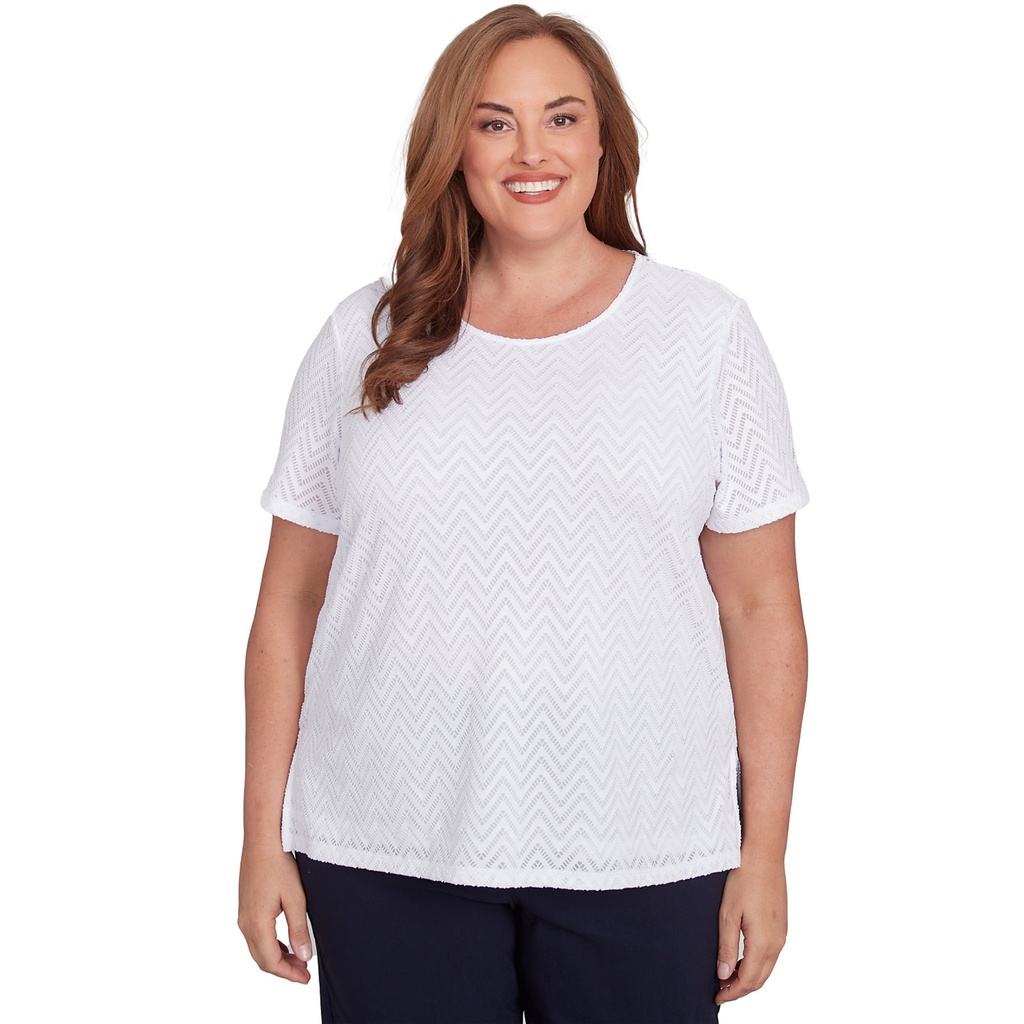 Blusa con espalda de encaje y chevron (copia)
