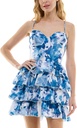 Vestido acampanado con escote corazón