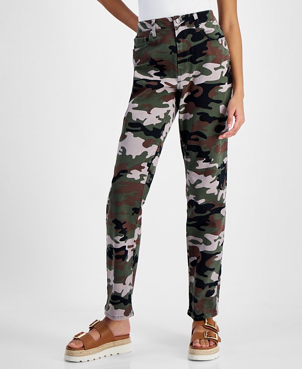 Jeans con estampado de camuflaje
