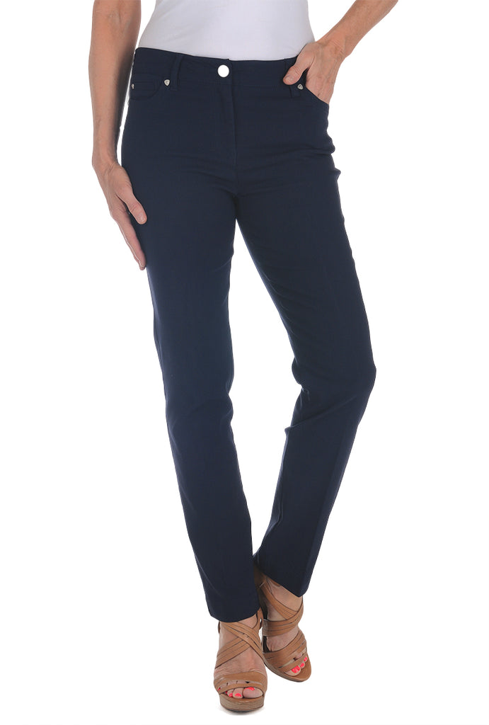 Pantalón slim con bolsillos