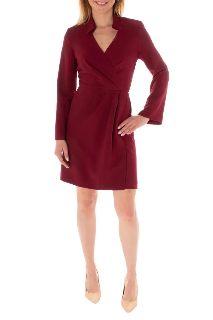 Vestido con mangas largas y escote V cruzado