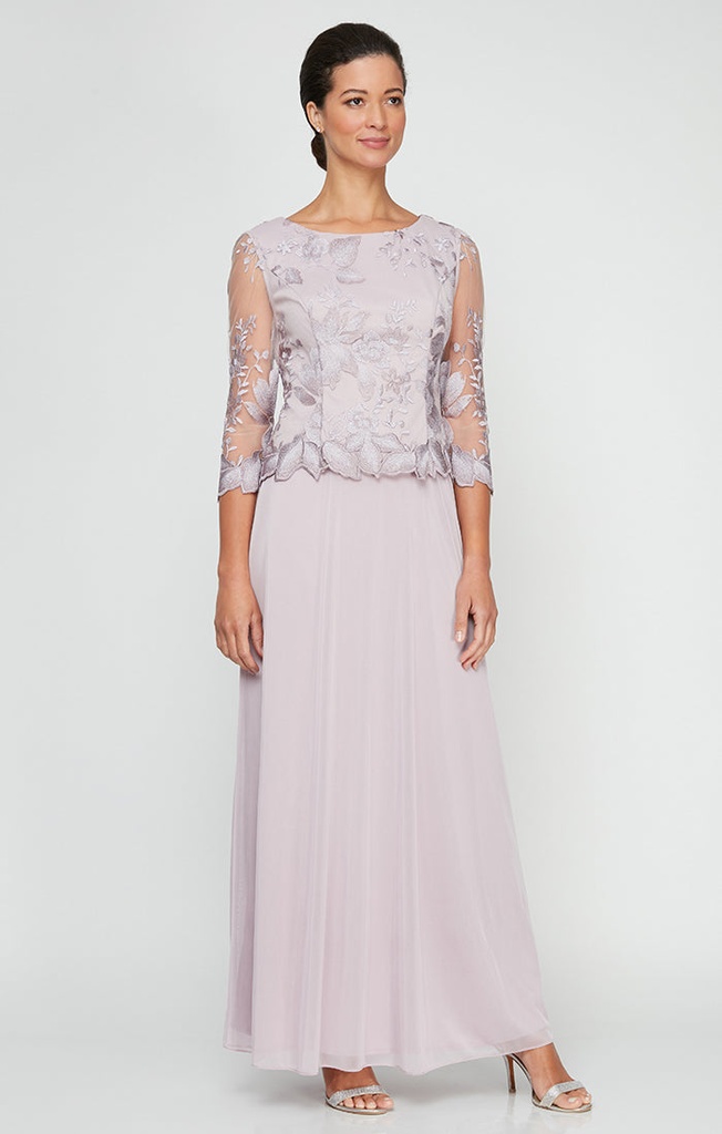 Vestido de tul y gasa bordado en A