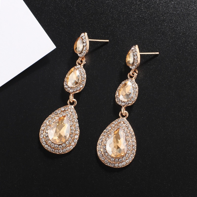 Aretes con diamantes de gota de agua