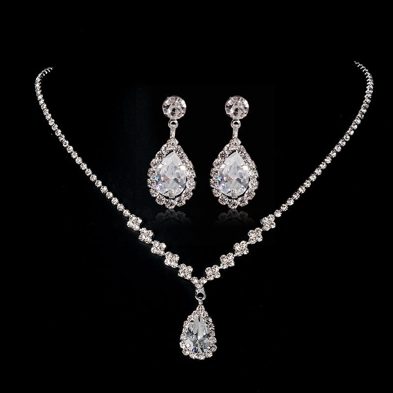 Juego de collar con aretes y anillo (copia)