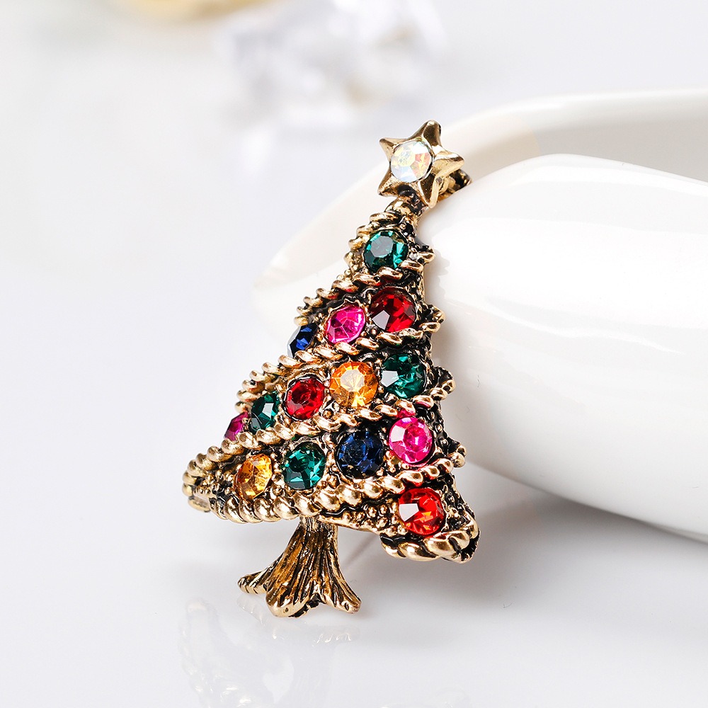 Broche de árbol de Navidad con diamantes