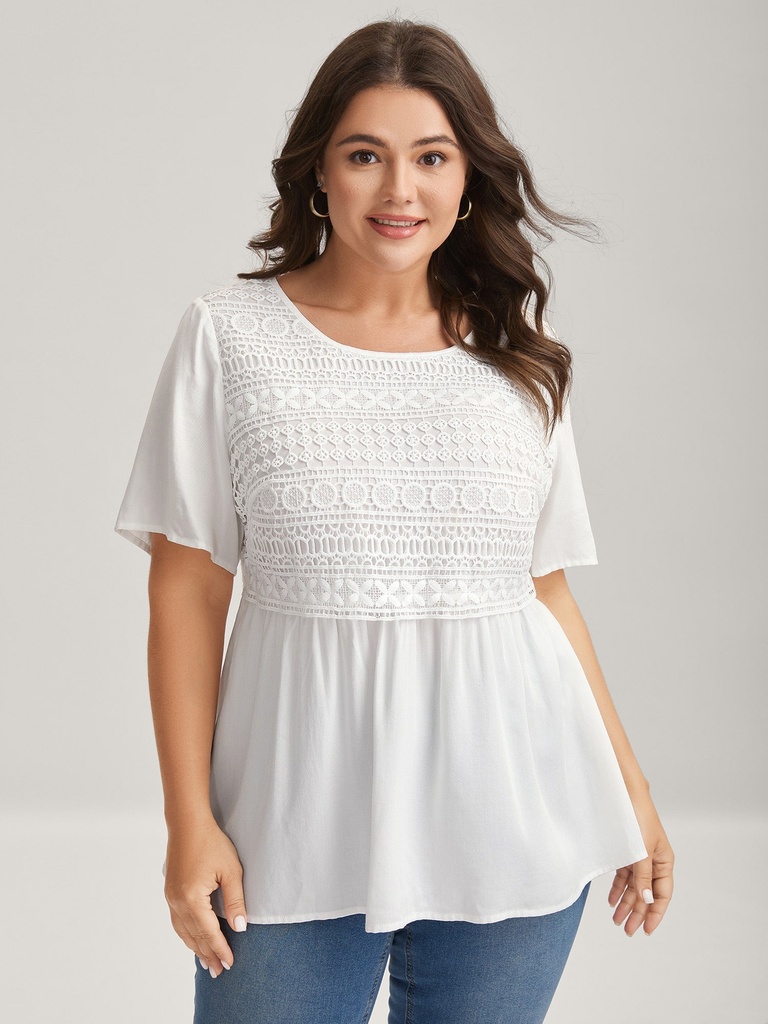 Blusa sólida con ribete de ojales