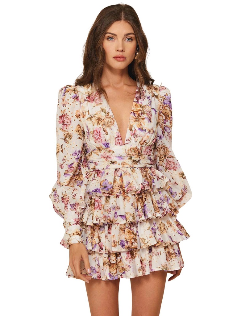 Vestido floral con volantes en capas