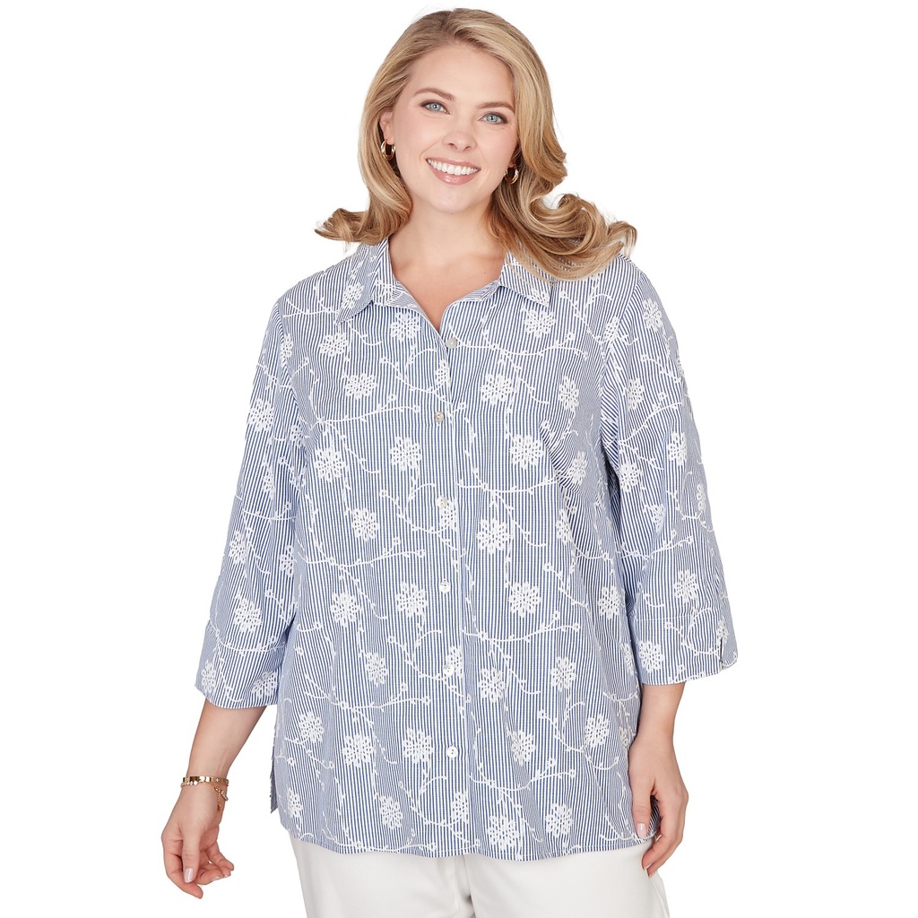 Blusa camisera con bordado floral