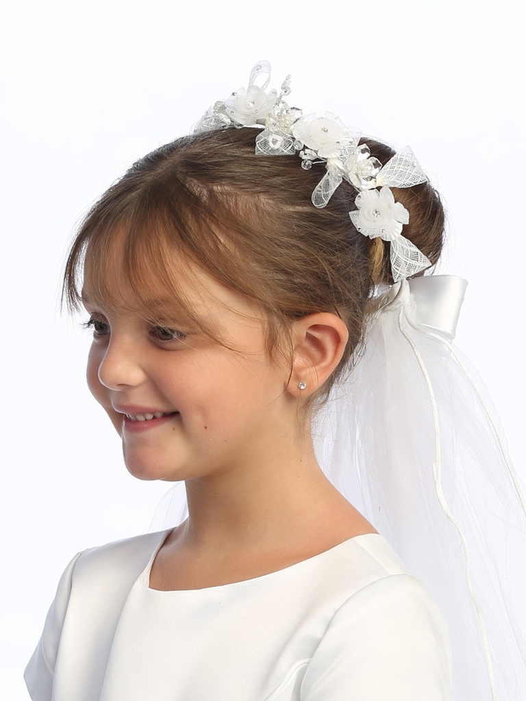 Velo de niña con corona de flores