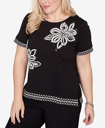 Blusa con borde de encaje y lentejuelas