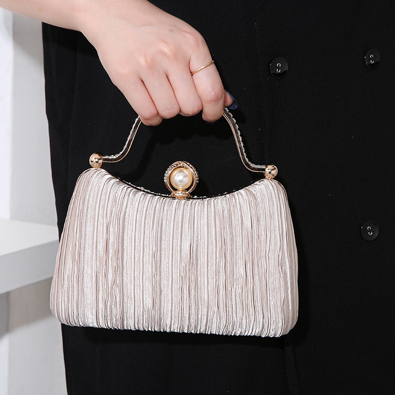 Bolso de mano con diamantes (copia)