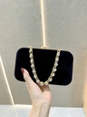 Bolso de terciopelo con diamantes