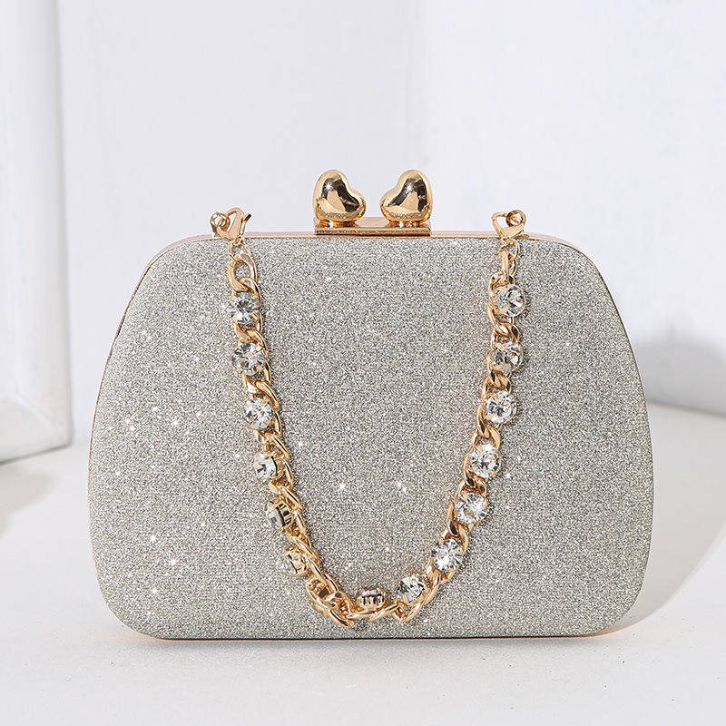 Bolso de brillos con diamantes