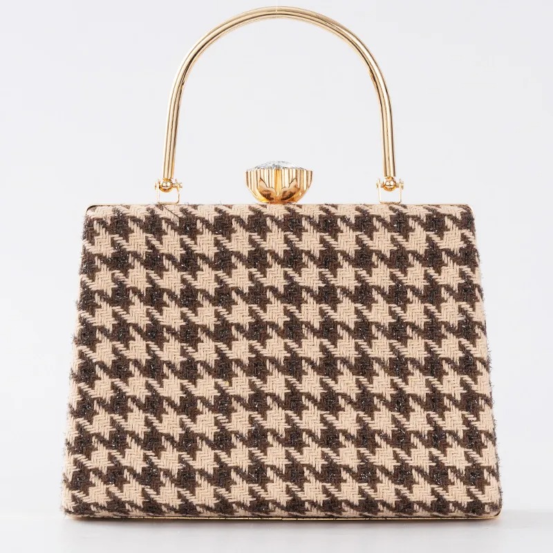 Clutch de mano a cuadros
