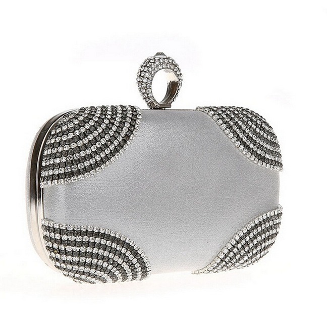 Bolsa con diamantes de imitaciòn (copia)