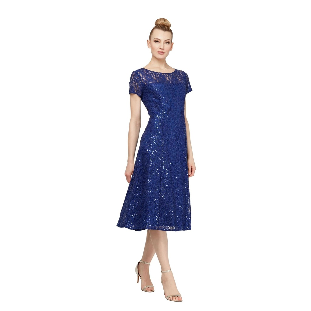 Vestido de encaje con lentejuelas (copia)