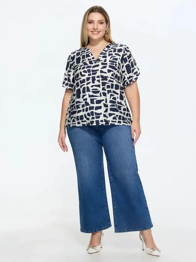 Blusa con estampado geométrico
