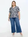 Blusa con estampado geométrico