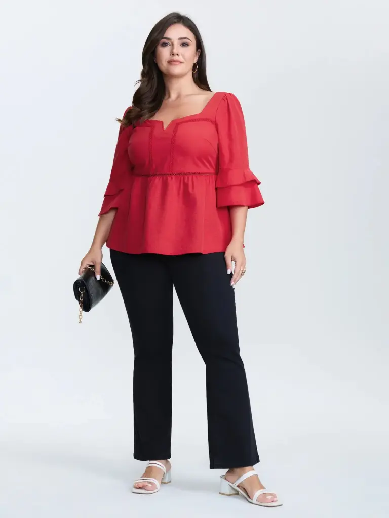 Blusa con ribete de encaje