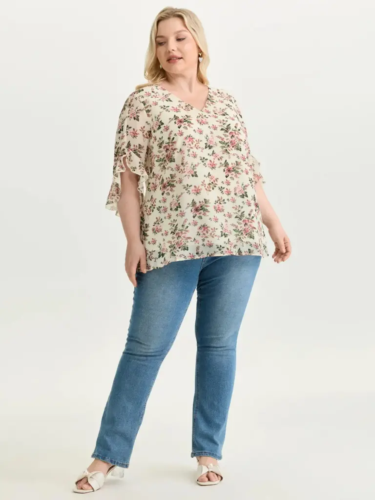 Blusa floral de mangas con volantes