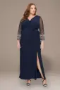 Vestido con mangas largas adornadas 
