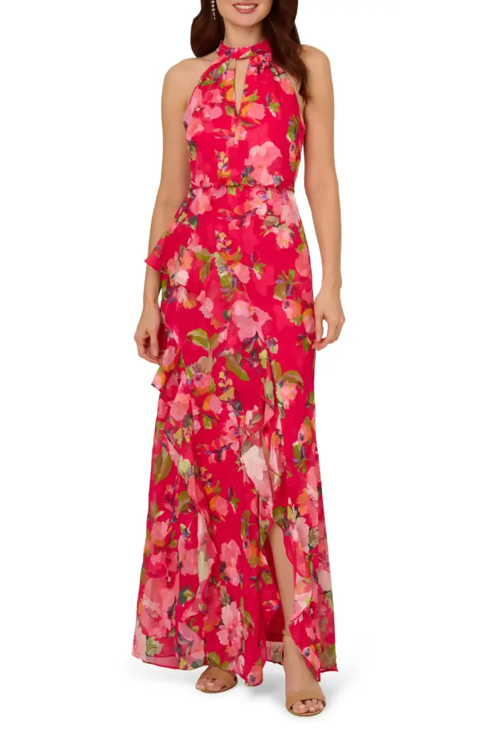 Vestido de sirena con volantes florales