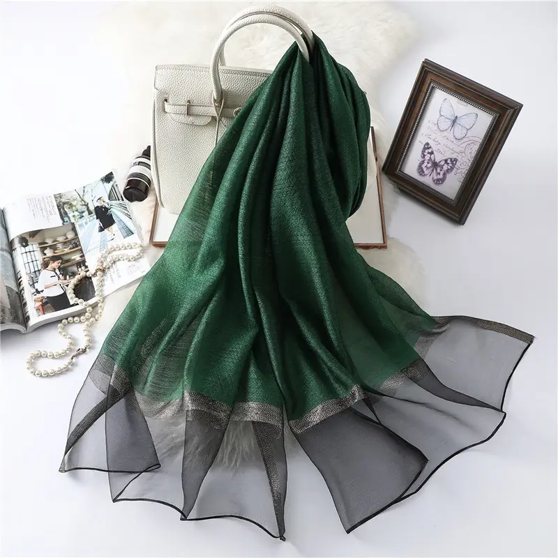 Elegante chal ribete transparente 
