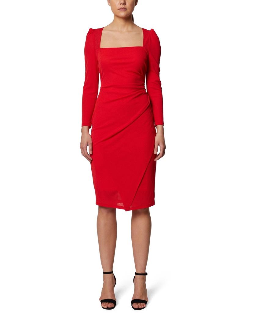 Vestido de cóctel con cuello cuadrado