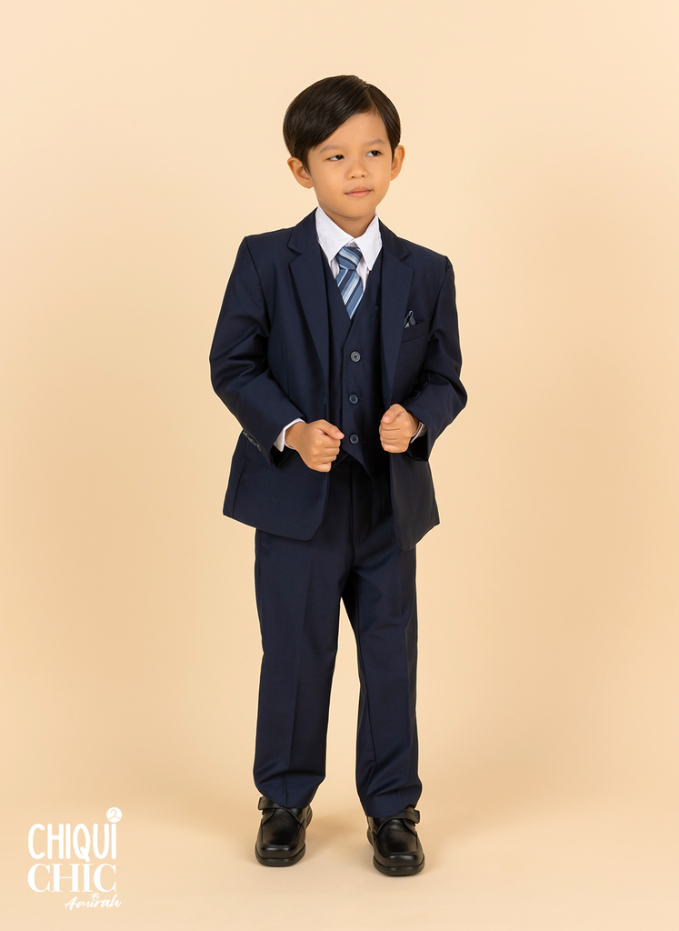 Traje de Saco y Pantalón (6 piezas)