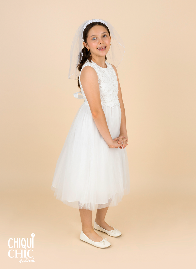 Vestido con encaje y falda de tul