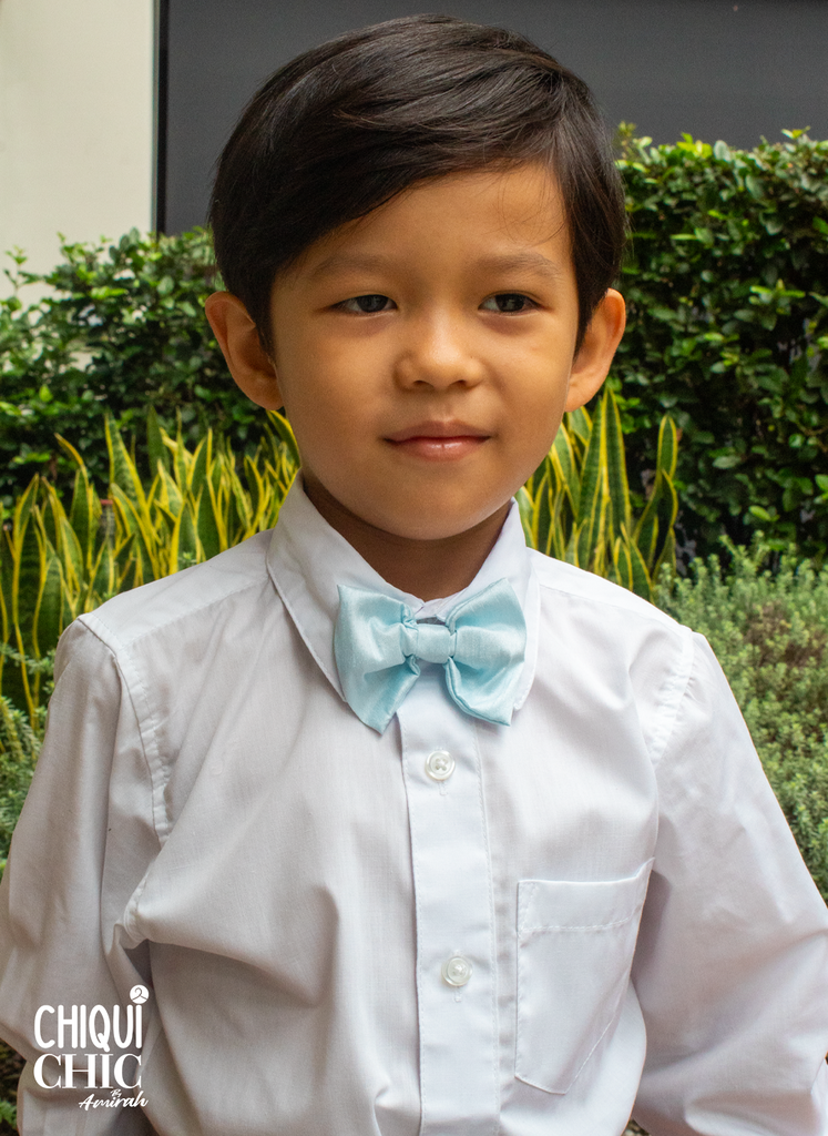 Pajarita de raso con clip