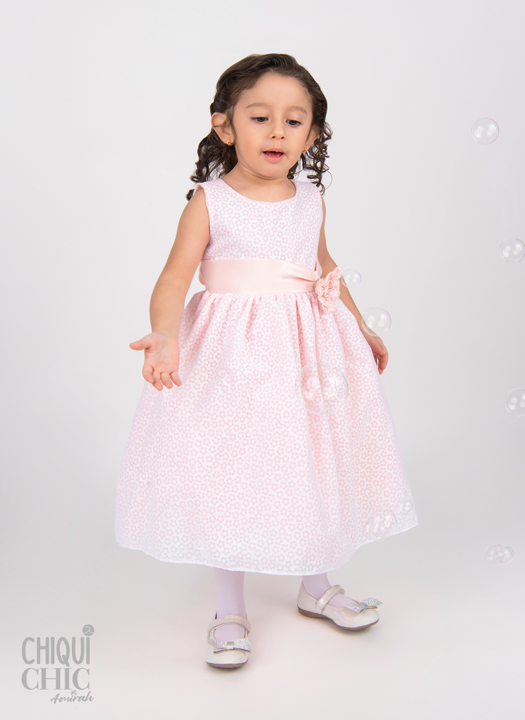 Vestido con estampado floral y lazo
