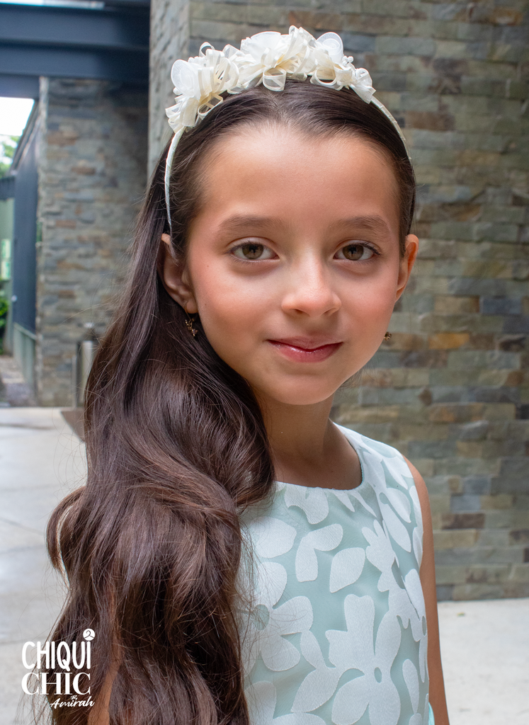 Diadema con flores de organza