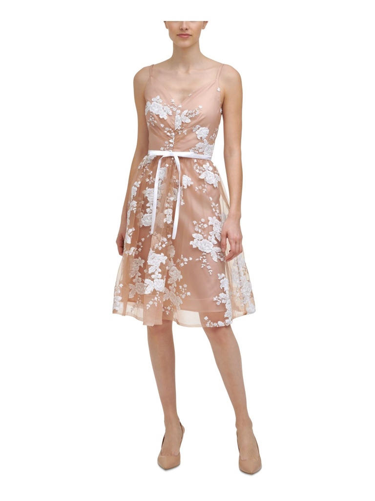 Vestido evasé de malla y lentejuelas