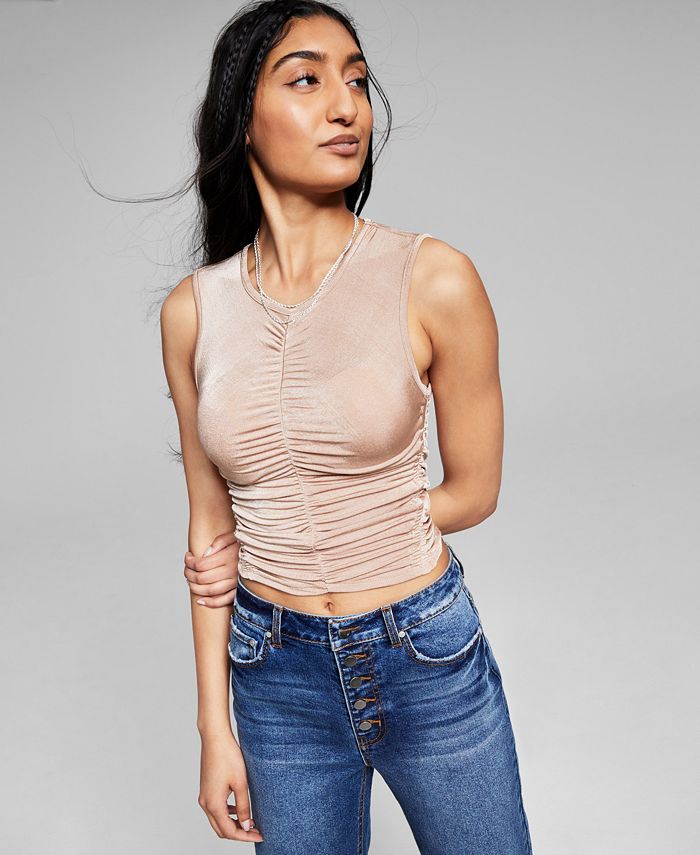 Blusa sin mangas fruncida