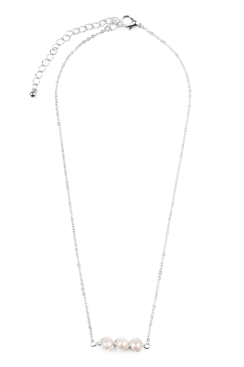 Collar con dije de 3 perlas 