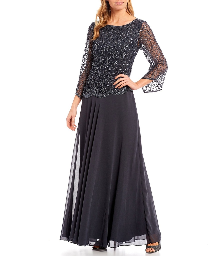 Vestido con lentejuelas y cuentas