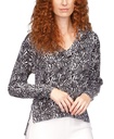 Blusa con cuello en V estilo boxy
