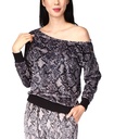 Blusa de terciopelo con hombro caído