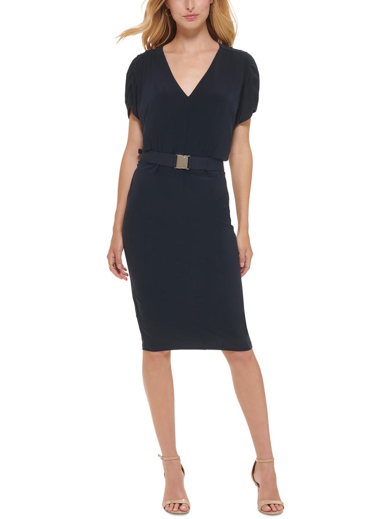 Vestido tubo con cinturón
