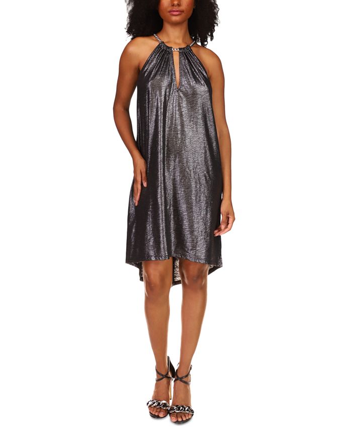Vestido de coctel con cadena