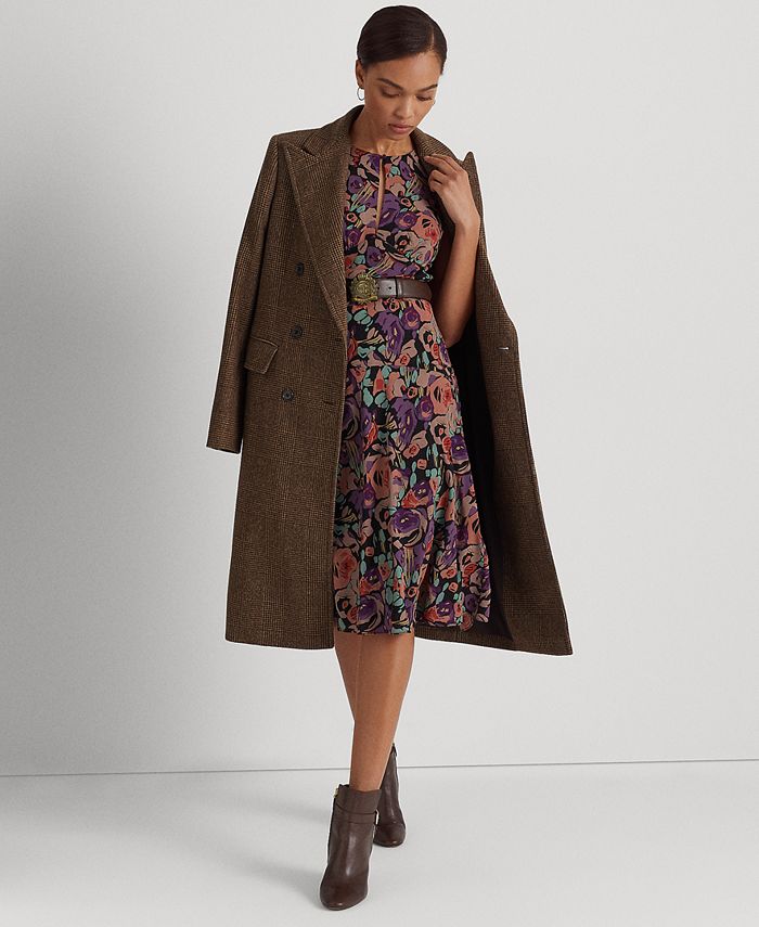 Vestido de crepé con cinturón floral