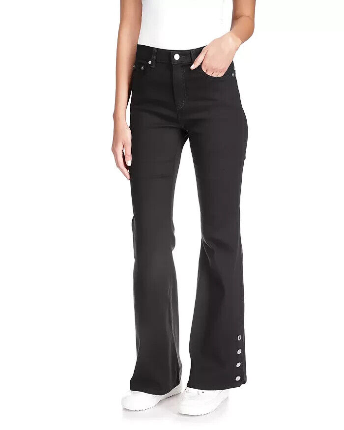 Jeans flare con botones