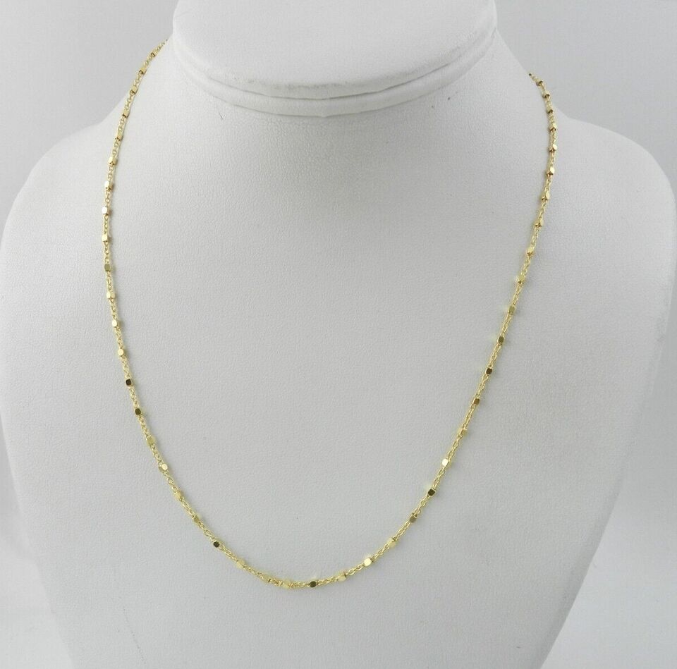 Collar con eslabones cuadrados