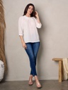 Blusa con detalle de perlas